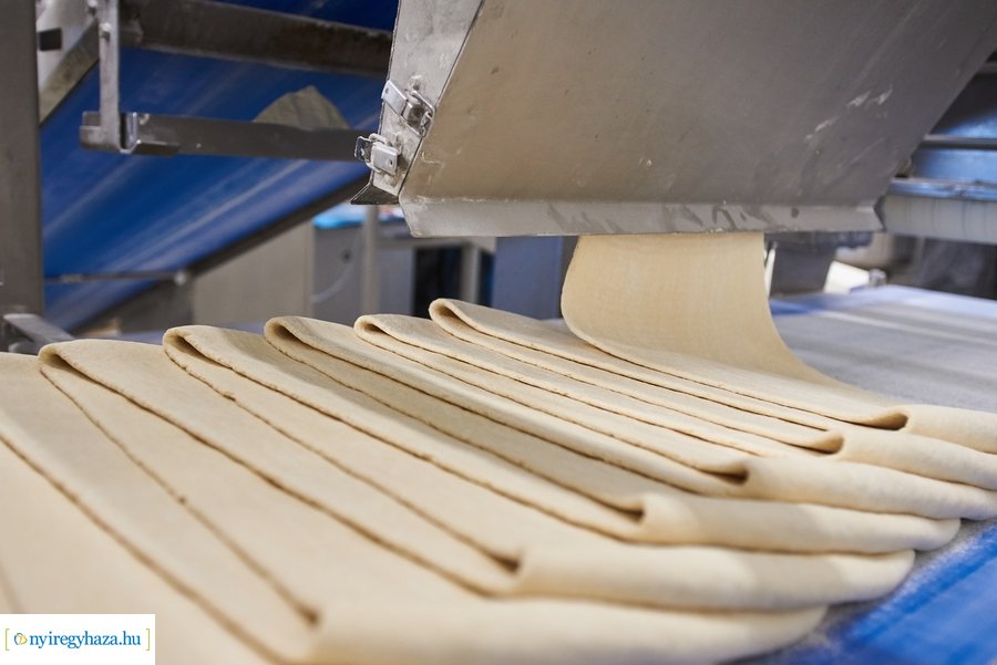 Bővül a kenyérgyár Nyíregyházán
