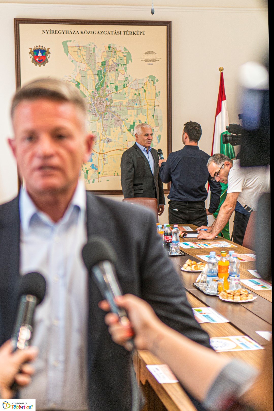 BRINGAVÁROS 7.1  Sajtótájékoztató 