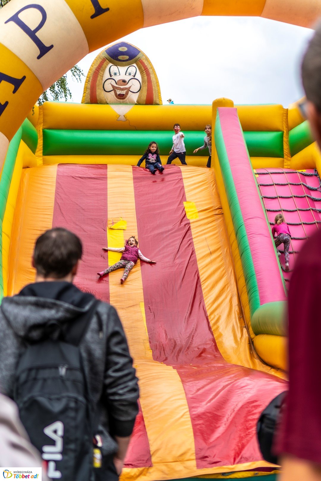 BRINGAVÁROS 7.1  – Sóstóhegy