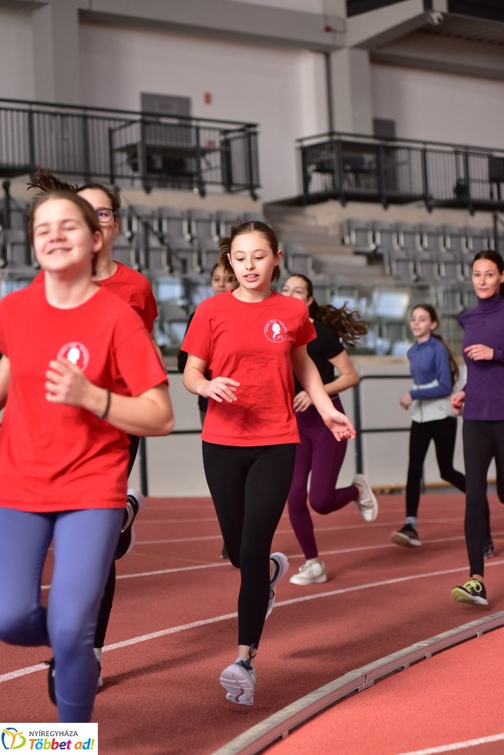 Bütyök emlékfutás az Atlétikai Centrumban
