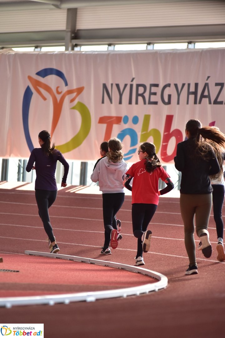 Bütyök emlékfutás az Atlétikai Centrumban