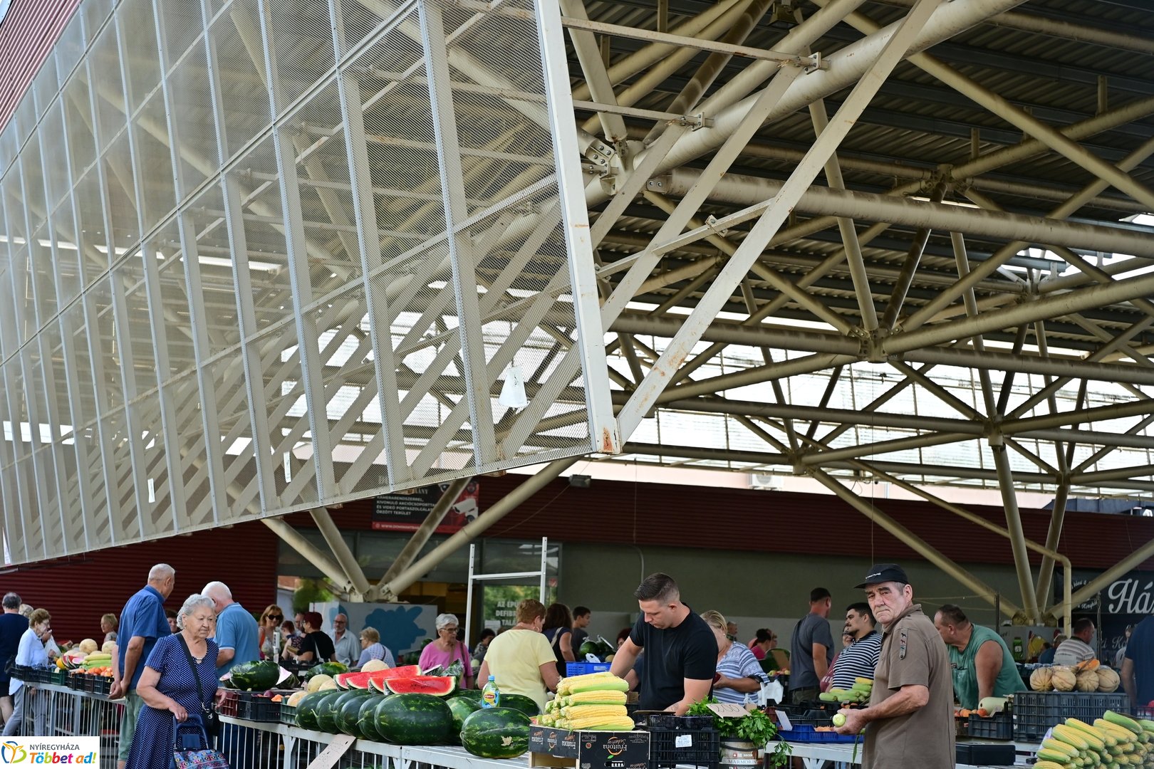 Búza téri piac 2025 júliusában