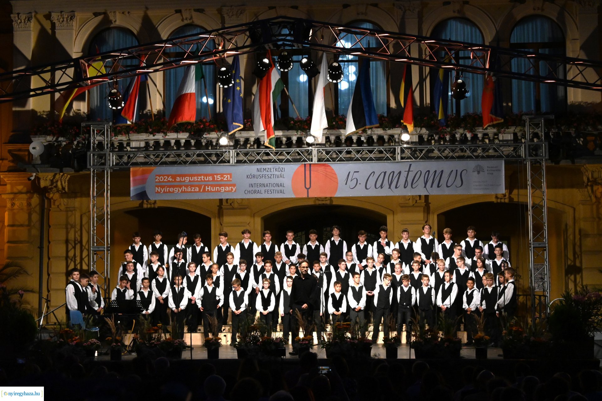 Cantemus Kórusfesztivál 2024 - Folklór est a Kossuth téren