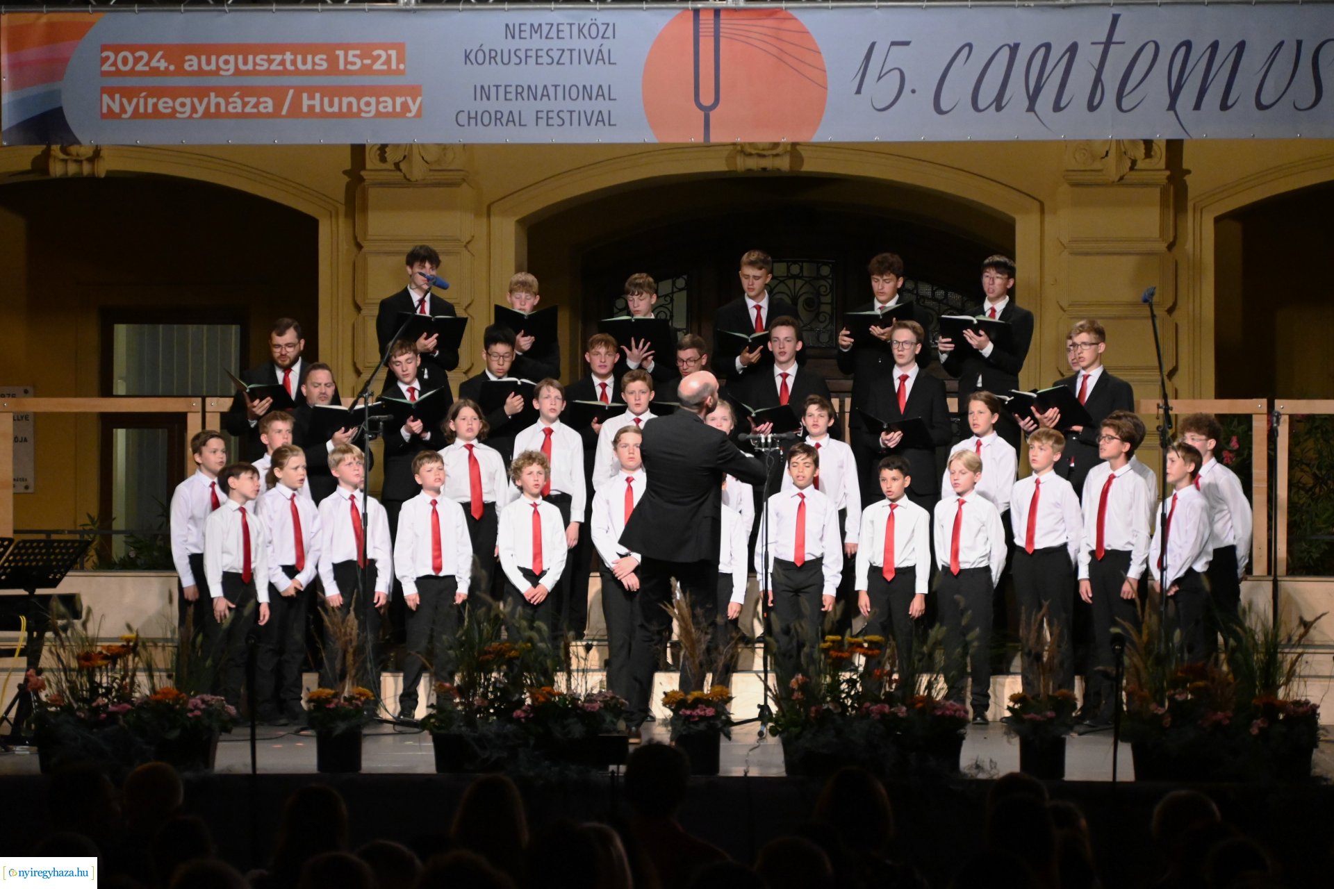 Cantemus Kórusfesztivál 2024 - Folklór est a Kossuth téren