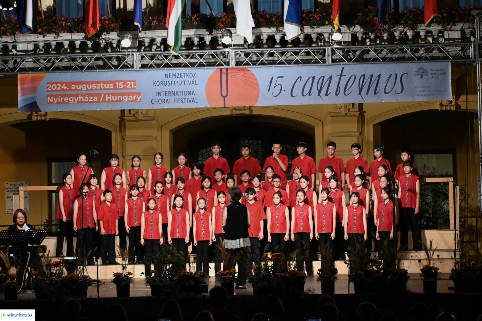 Cantemus Kórusfesztivál 2024 - Folklór est a Kossuth téren