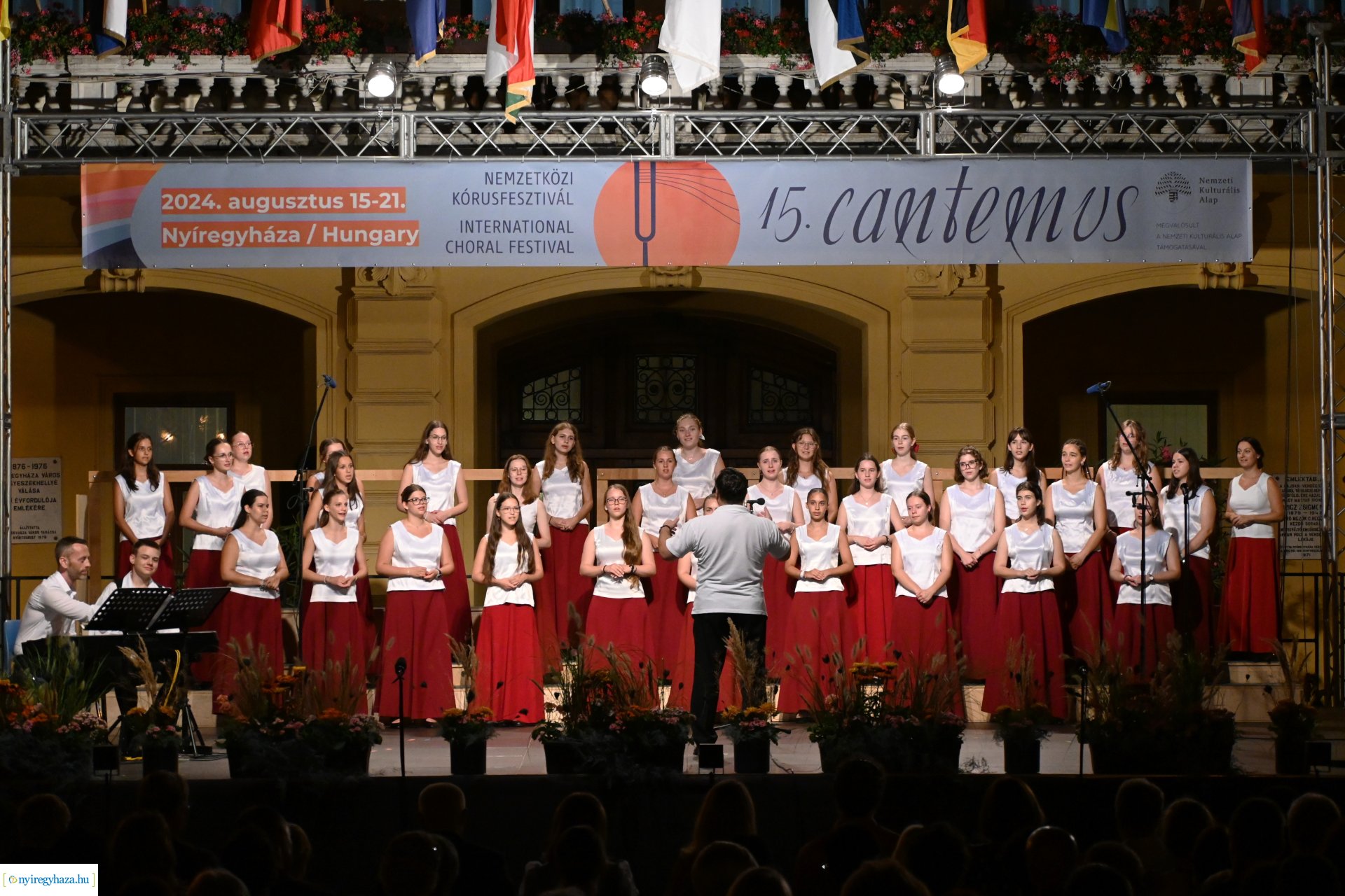 Cantemus Kórusfesztivál 2024 - Folklór est a Kossuth téren
