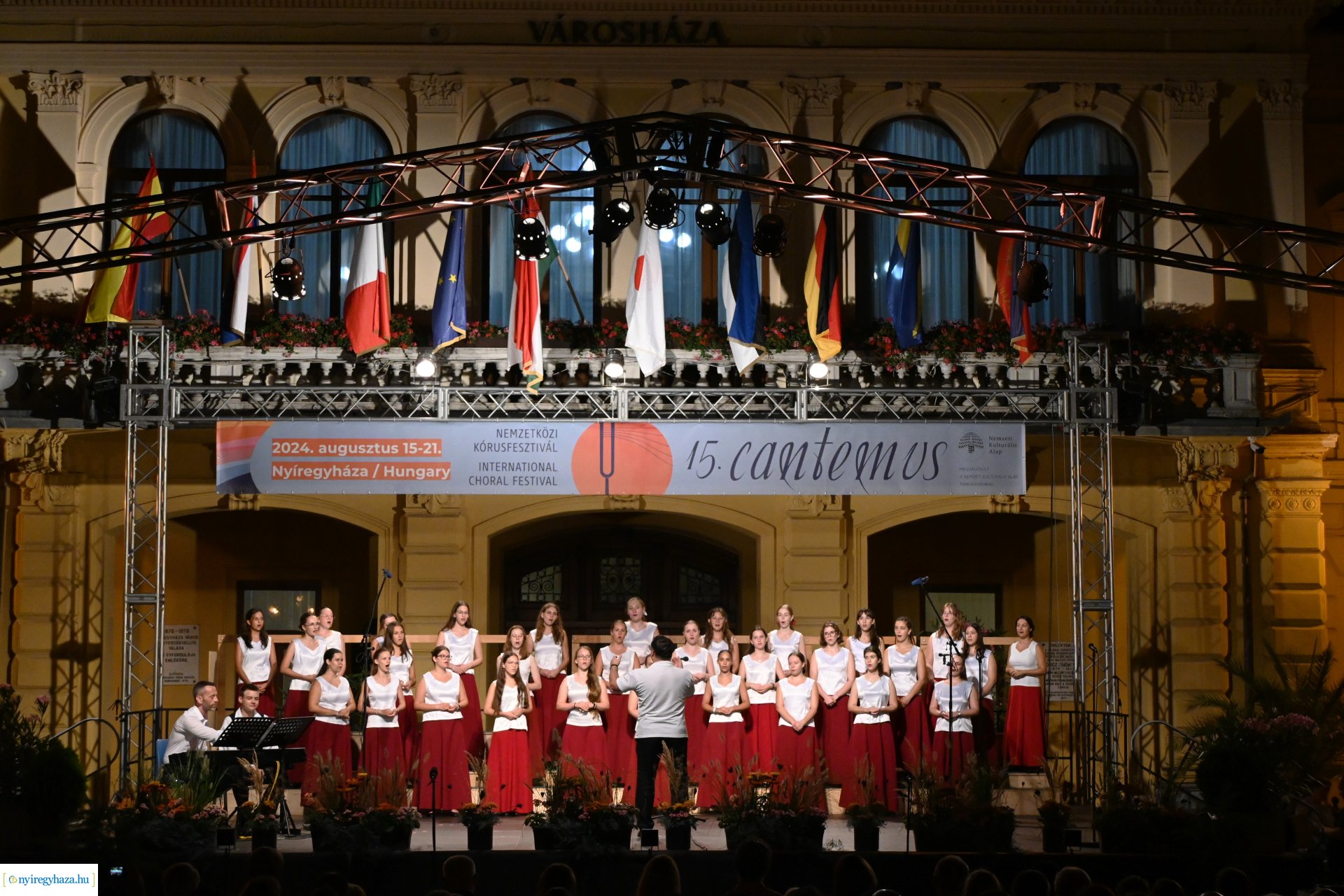 Cantemus Kórusfesztivál 2024 - Folklór est a Kossuth téren