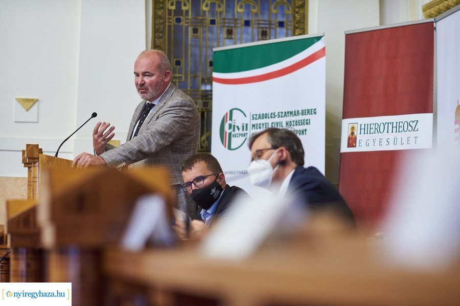 CIC Fórum a Megyeházán