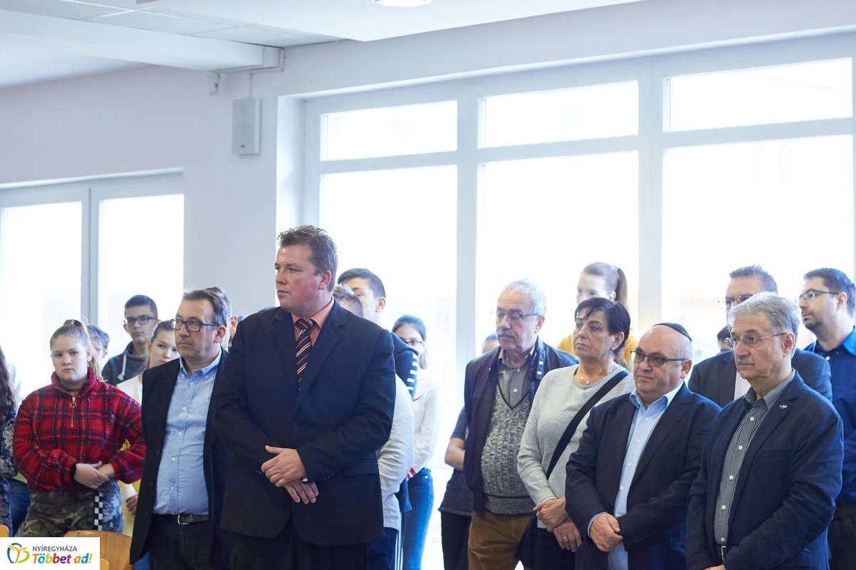 Cinkos, aki néma - kiállítás a Bethlen Gábor iskolában