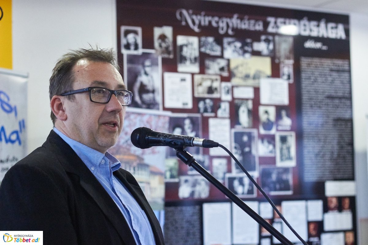 Cinkos, aki néma - kiállítás a Bethlen Gábor iskolában