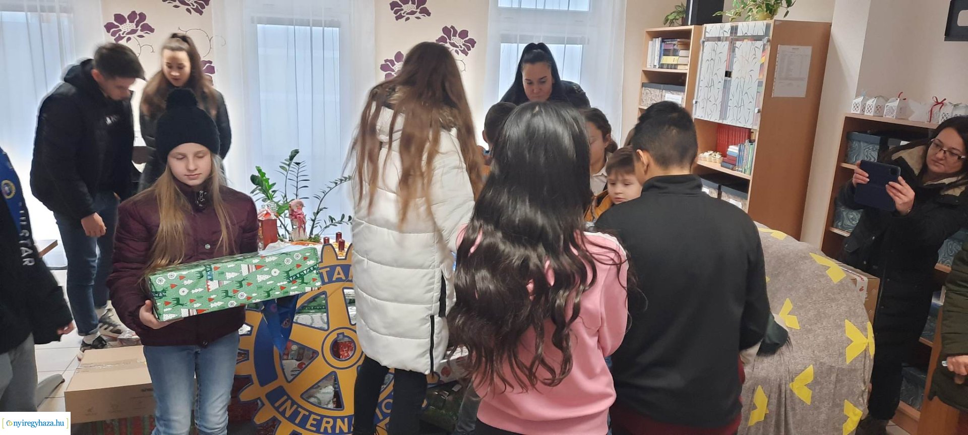 Cipősdoboznyi szeretet