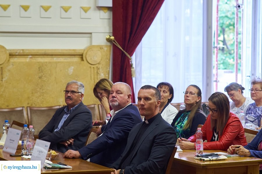 Civil fórum a Megyeházán 20220913