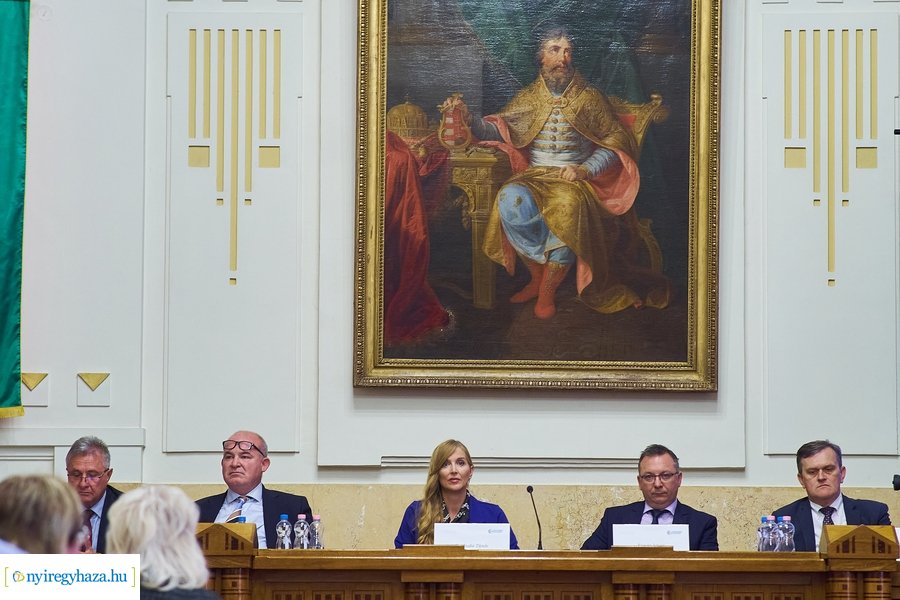 Civil fórum a Megyeházán 20220913