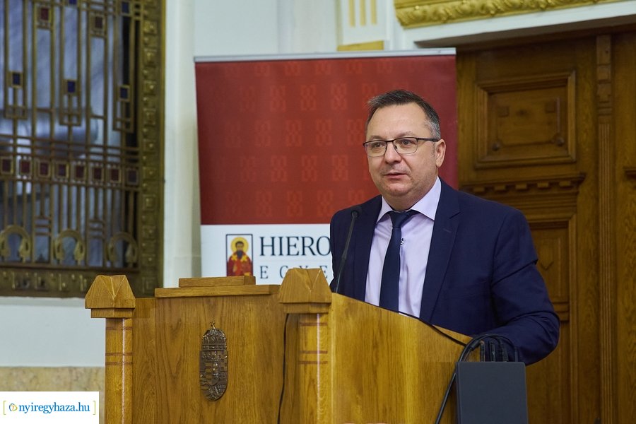 Civil fórum a Megyeházán 20220913