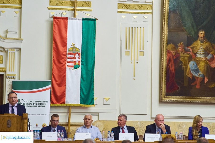 Civil fórum a Megyeházán 20220913