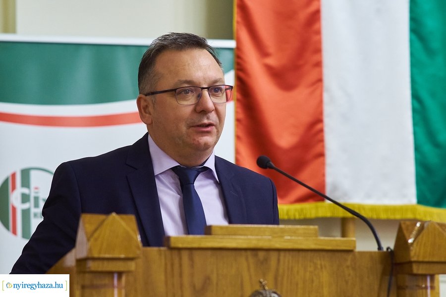 Civil fórum a Megyeházán 20220913