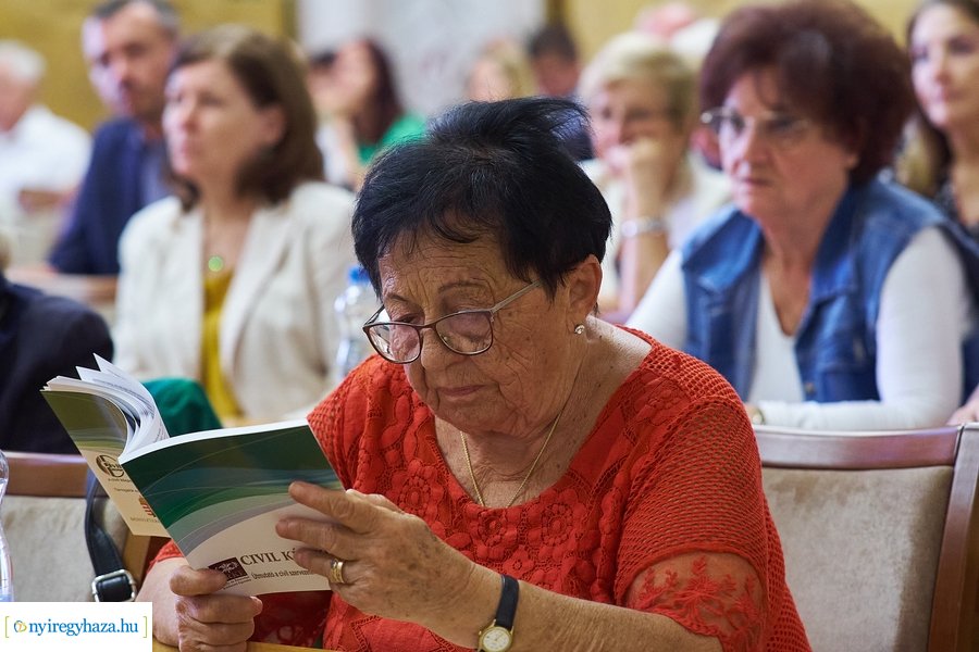 Civil fórum a Megyeházán 20220913