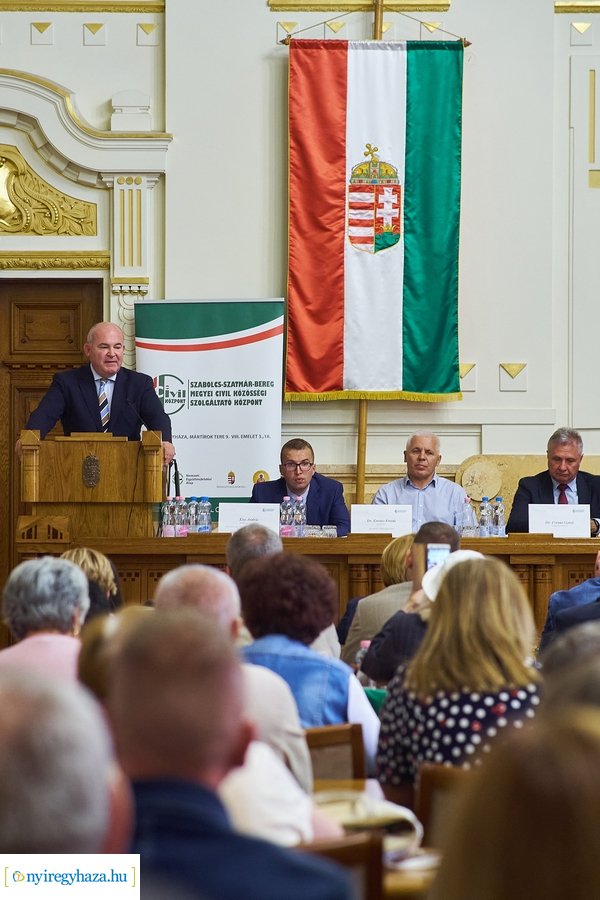 Civil fórum a Megyeházán 20220913