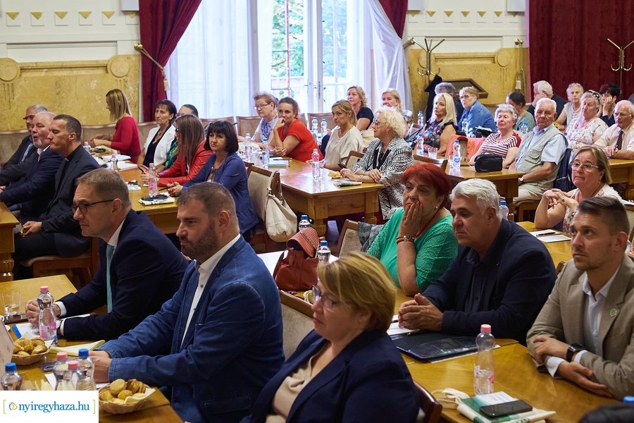 Civil fórum a Megyeházán 20220913