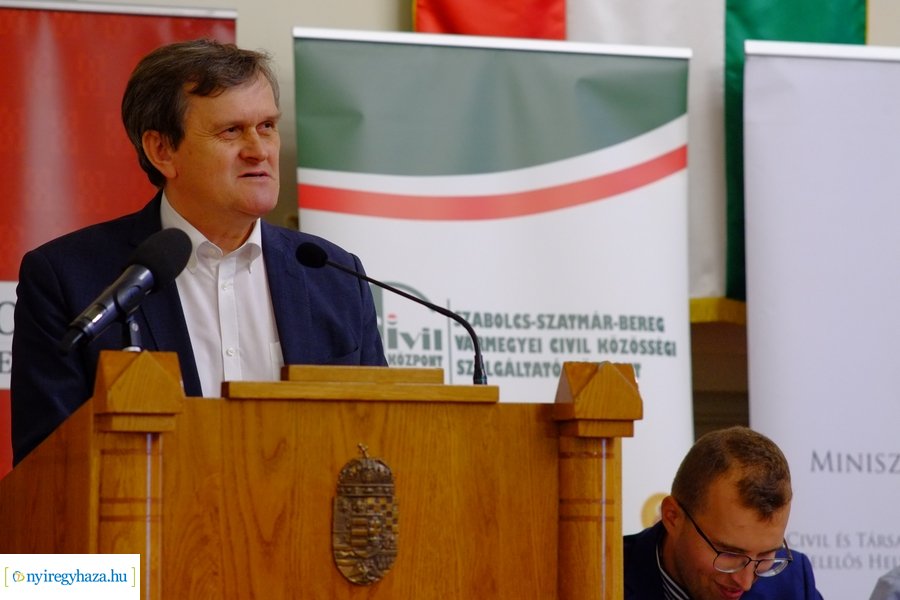 Civil fórum a Megyeházán - 20230912