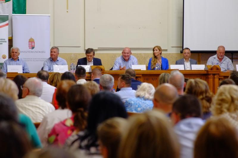 Civil fórum a Megyeházán - 20230912