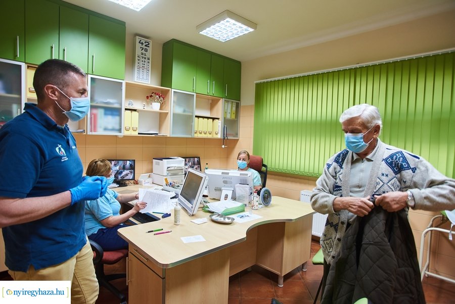 COVID-19 elleni oltás -- Moderna 20210310