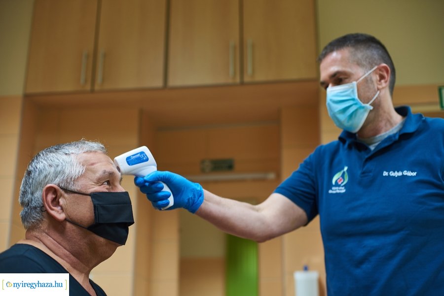 COVID-19 elleni oltás -- Moderna 20210310