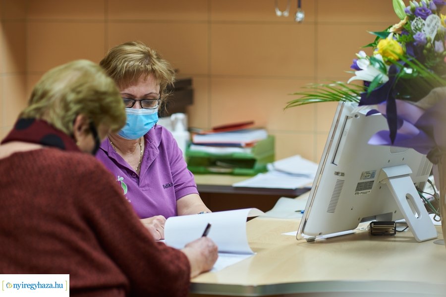 COVID-19 elleni védőoltás a háziorvosoknál