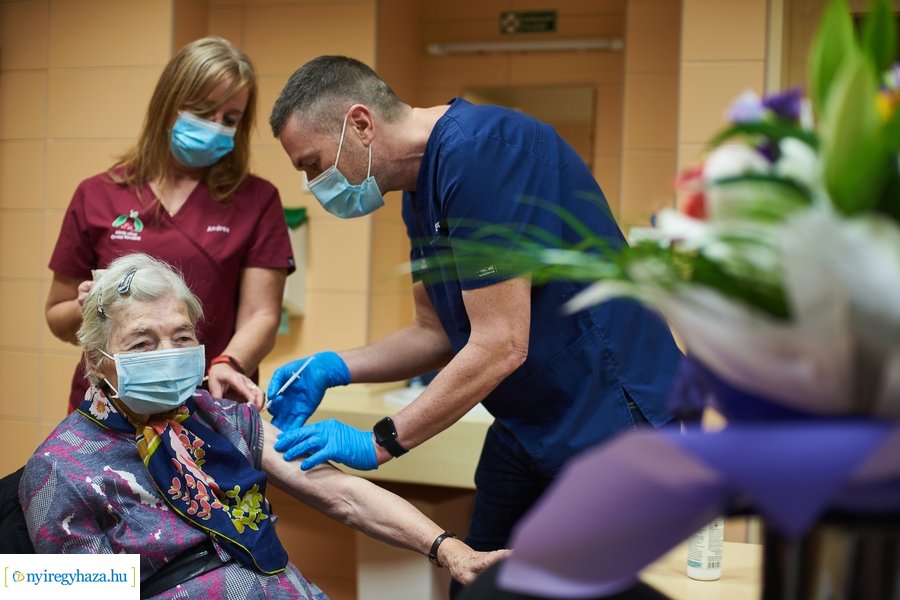 COVID-19 elleni védőoltás a háziorvosoknál