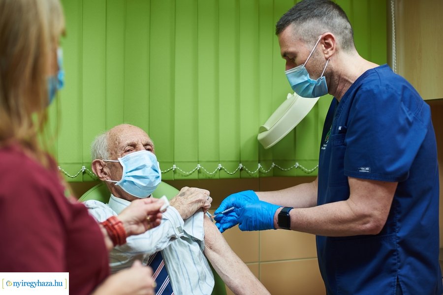 COVID-19 elleni védőoltás a háziorvosoknál