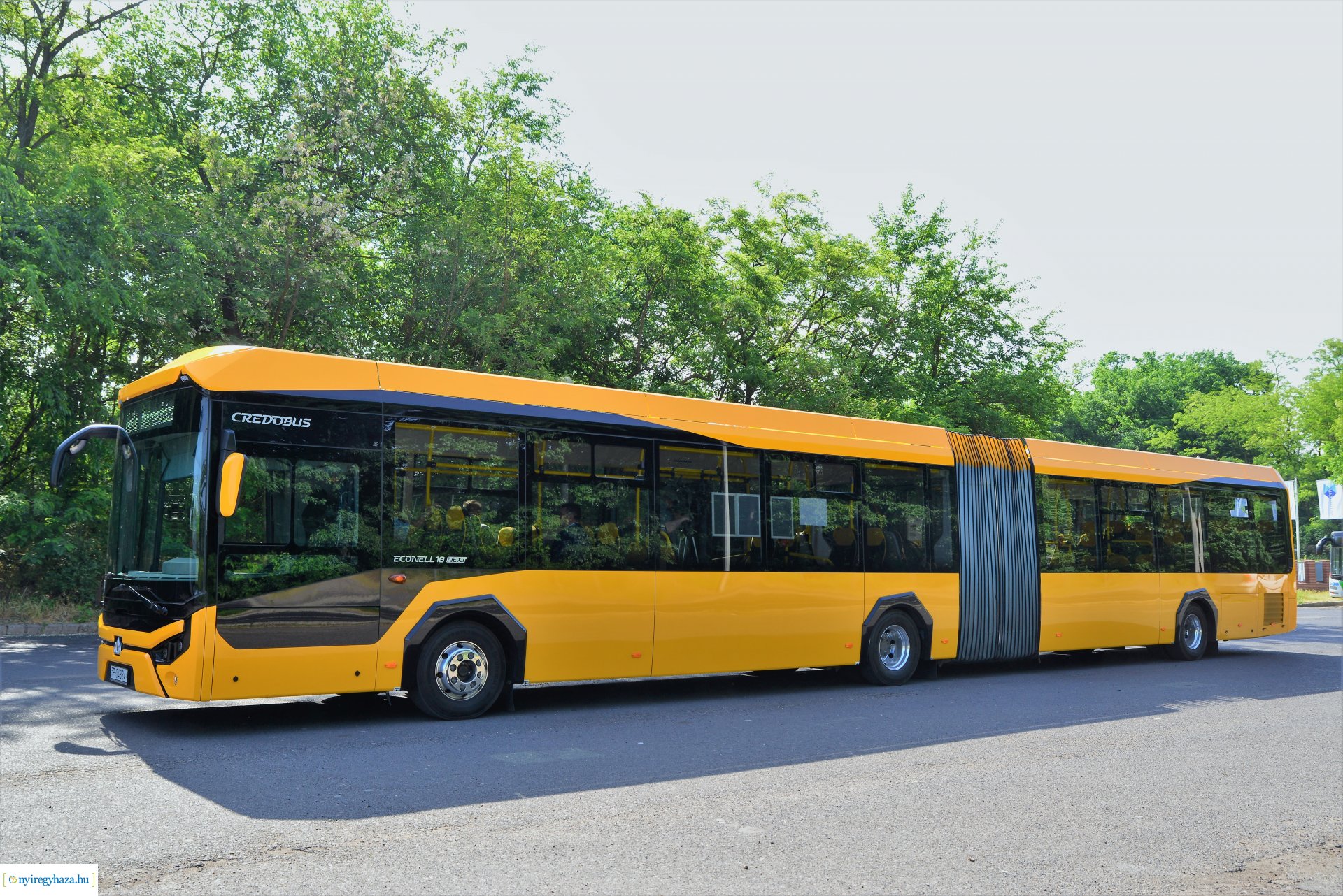 Credobuszt tesztelnek Nyíregyházán