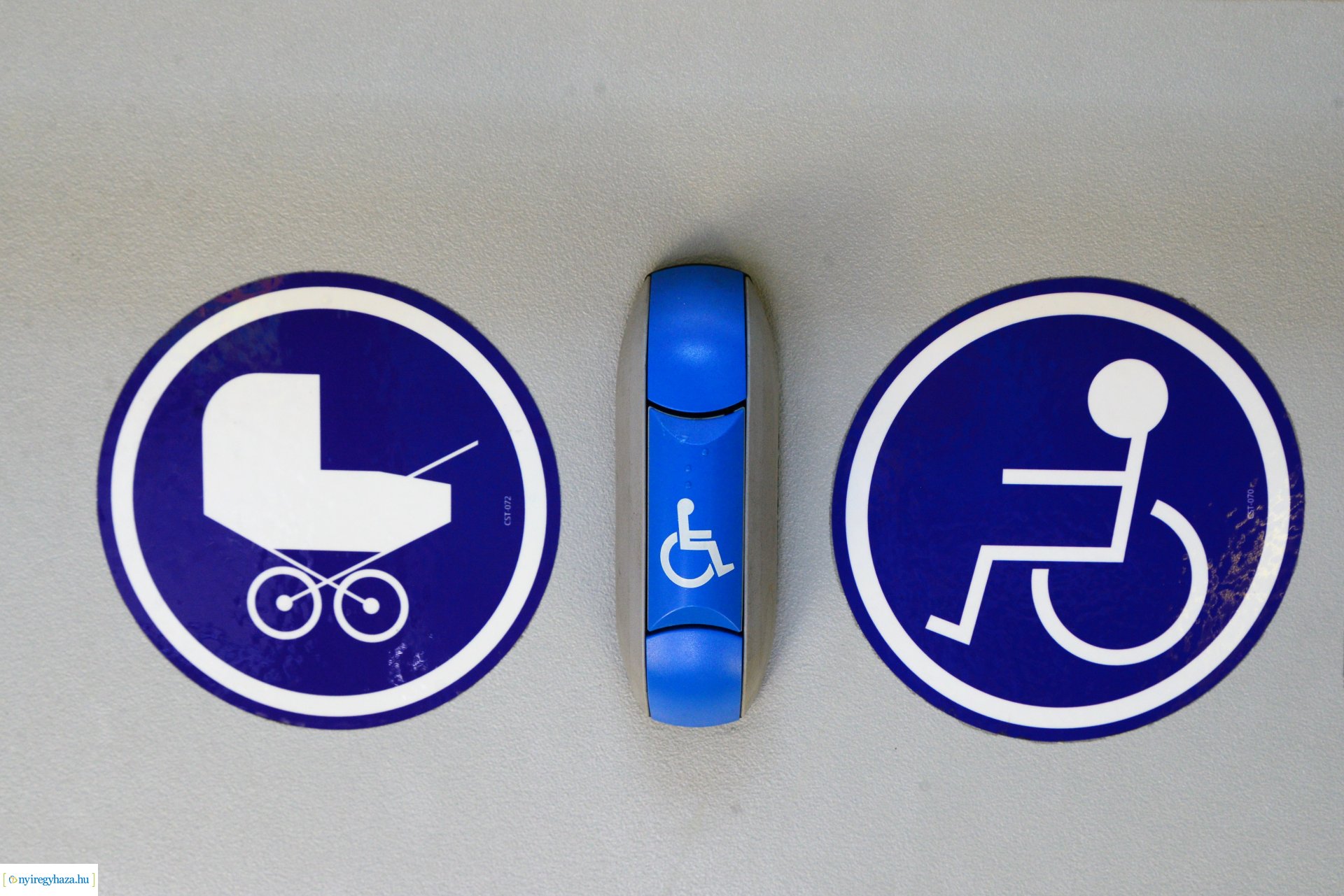 Credobuszt tesztelnek Nyíregyházán