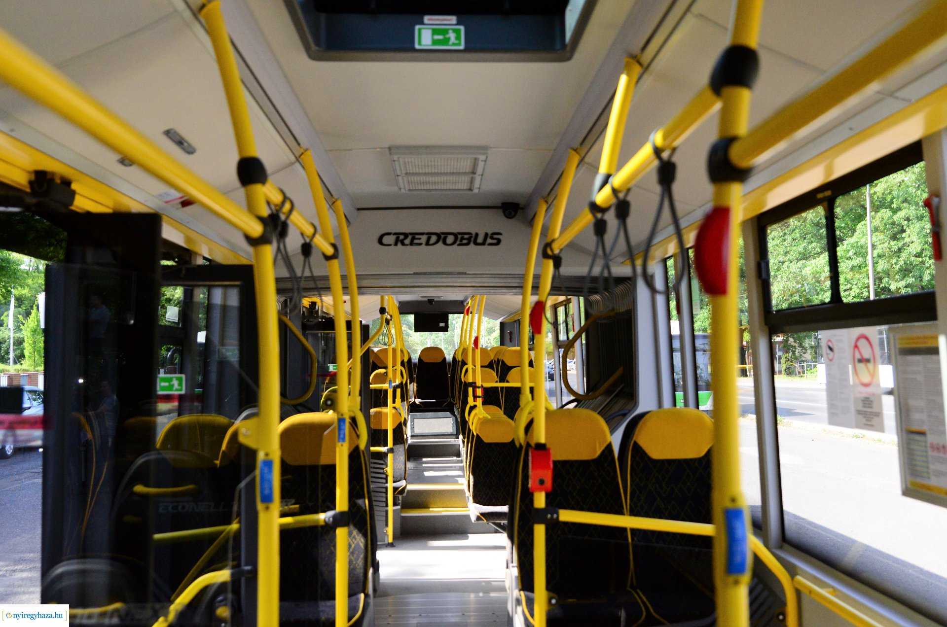 Credobuszt tesztelnek Nyíregyházán