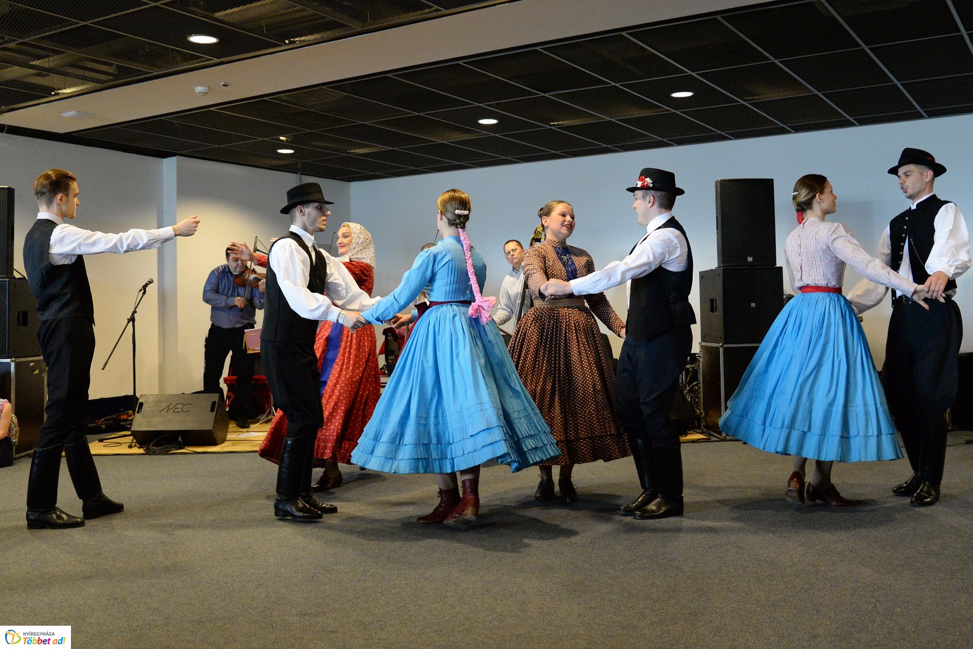 Családban marad - Országos Táncház találkozón lépett fel az Ágoston család
