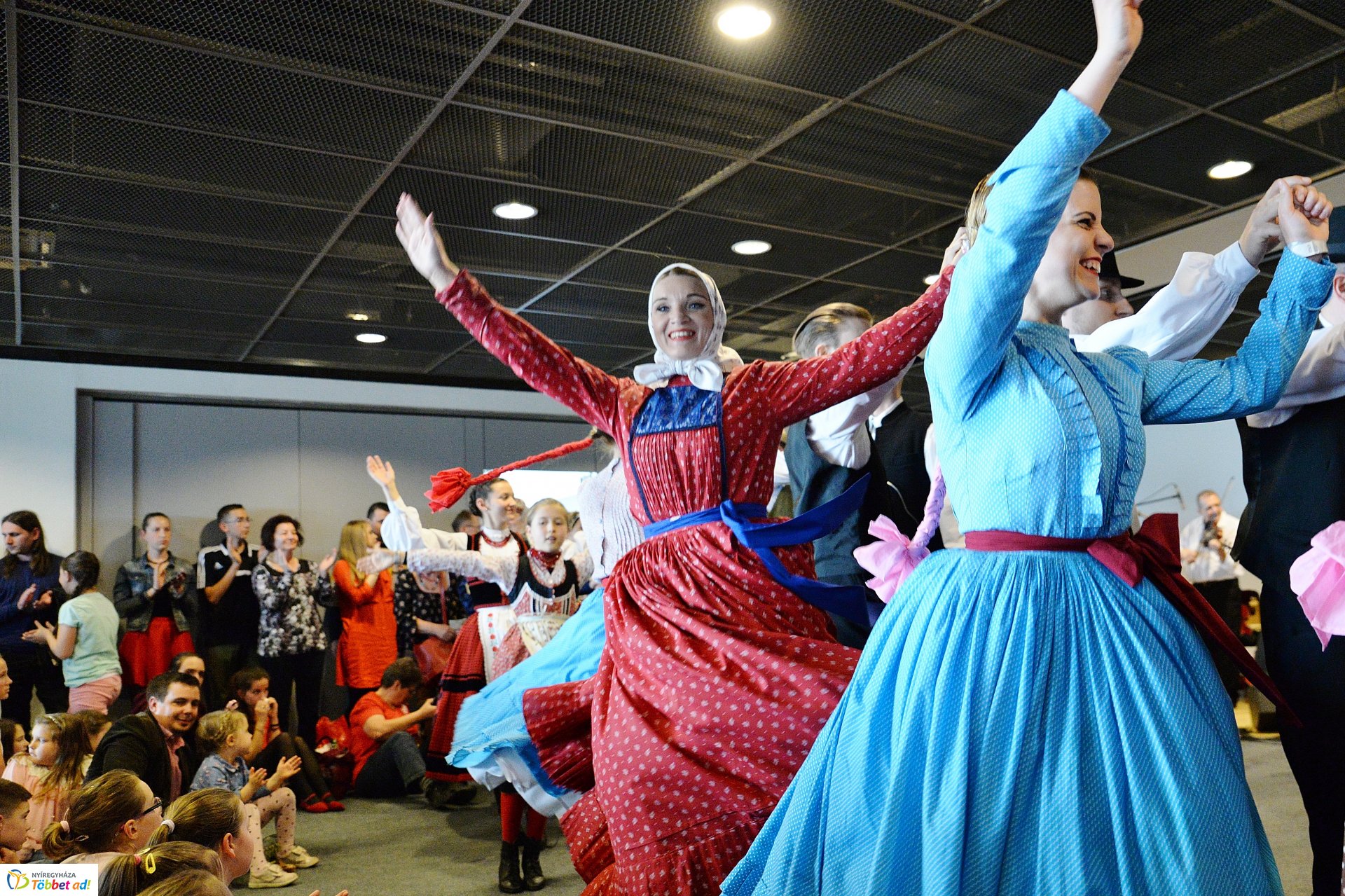 Családban marad - Országos Táncház találkozón lépett fel az Ágoston család