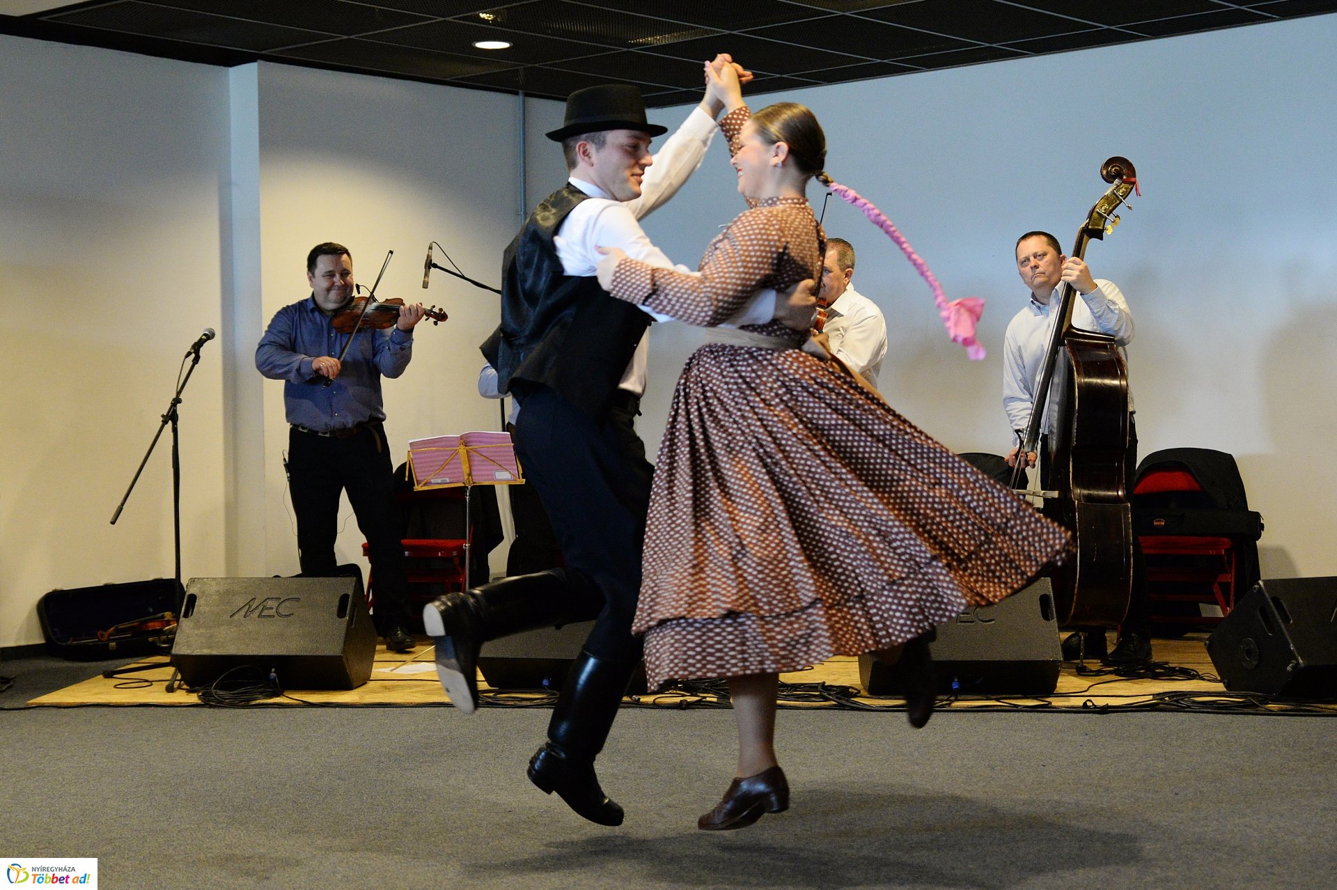 Családban marad - Országos Táncház találkozón lépett fel az Ágoston család