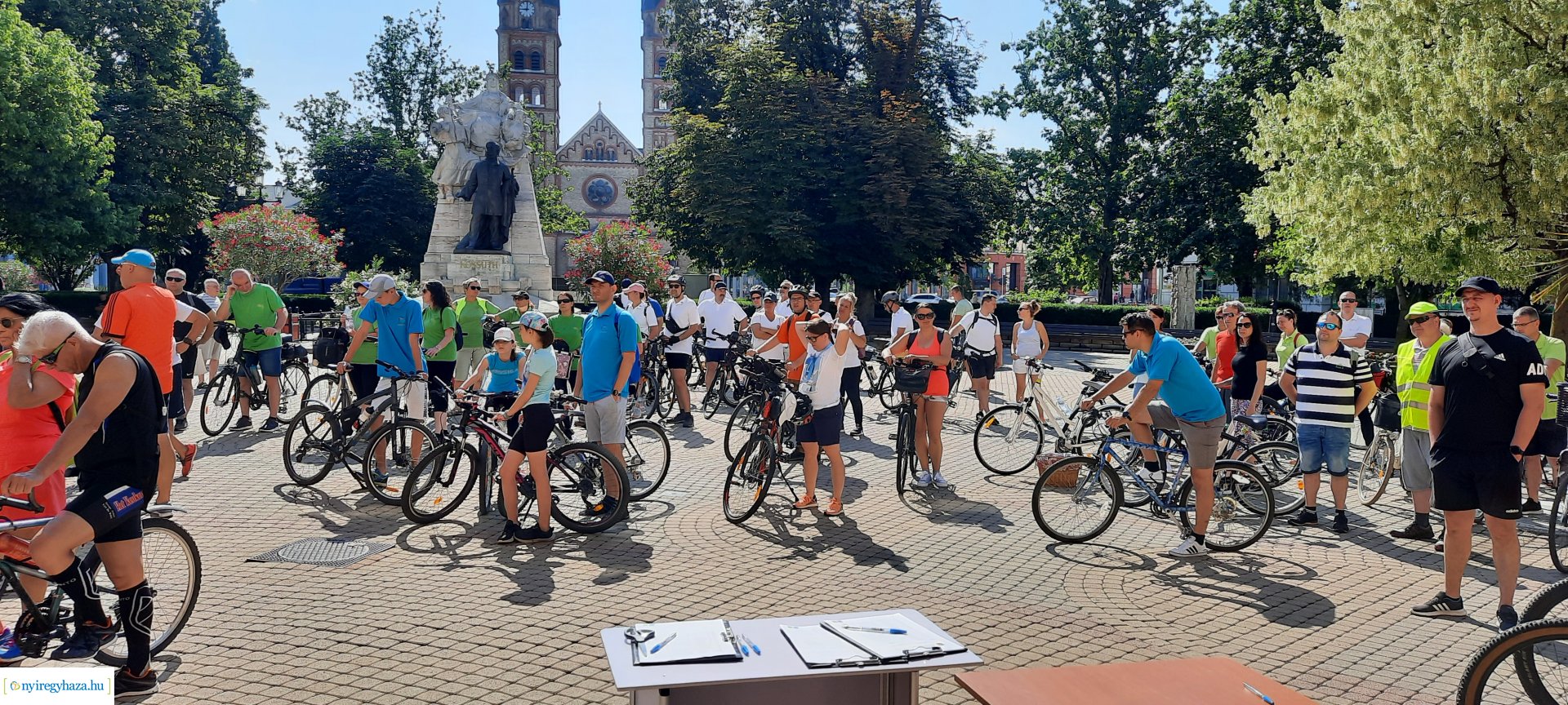 Családbarát programok a hivatal dolgozói és az önkormányzati cégek munkavállalói számára