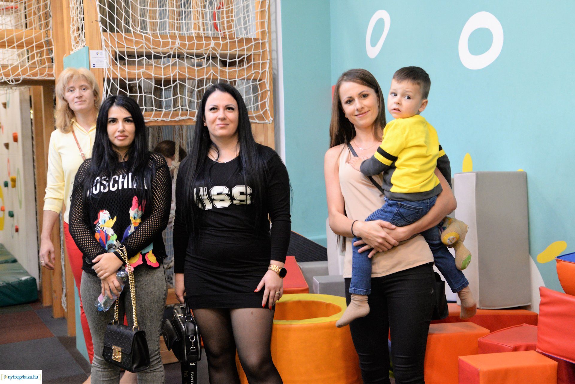 Családi nap az ukrán menekült gyerekekért a Csodavárban