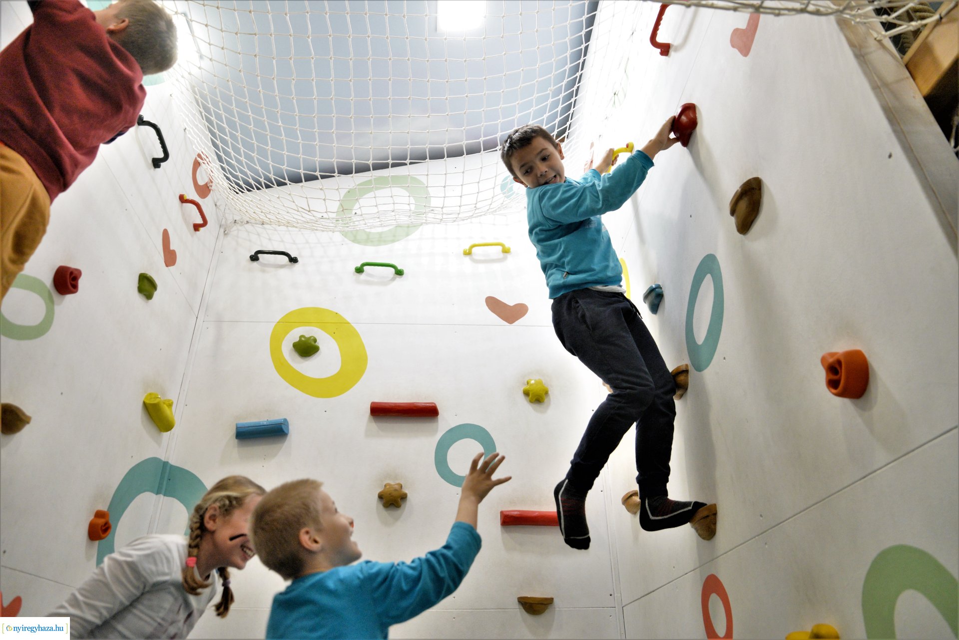 Családi nap az ukrán menekült gyerekekért a Csodavárban