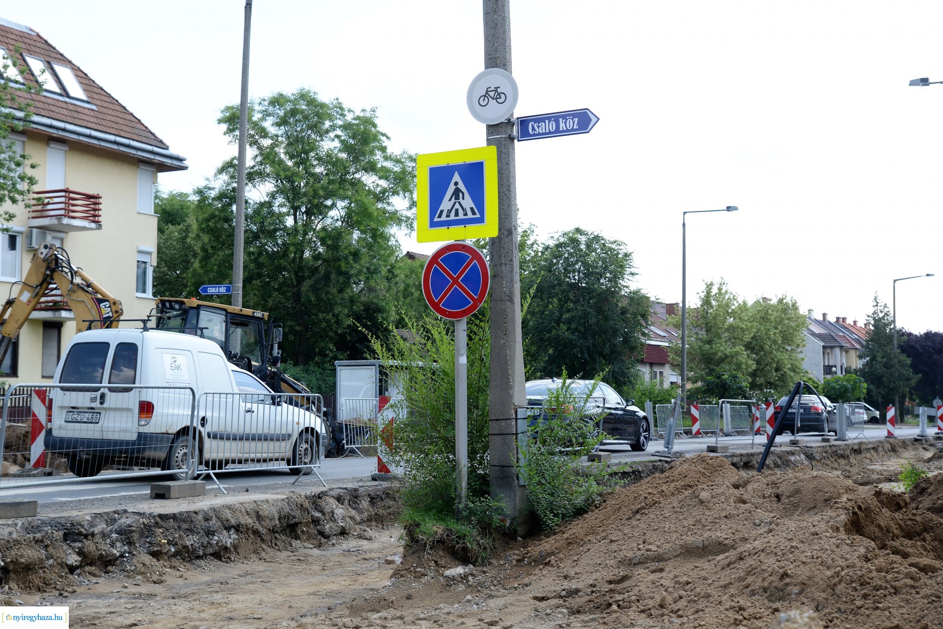 Csaló köz-Korányi Frigyes utca - körforgalom építés