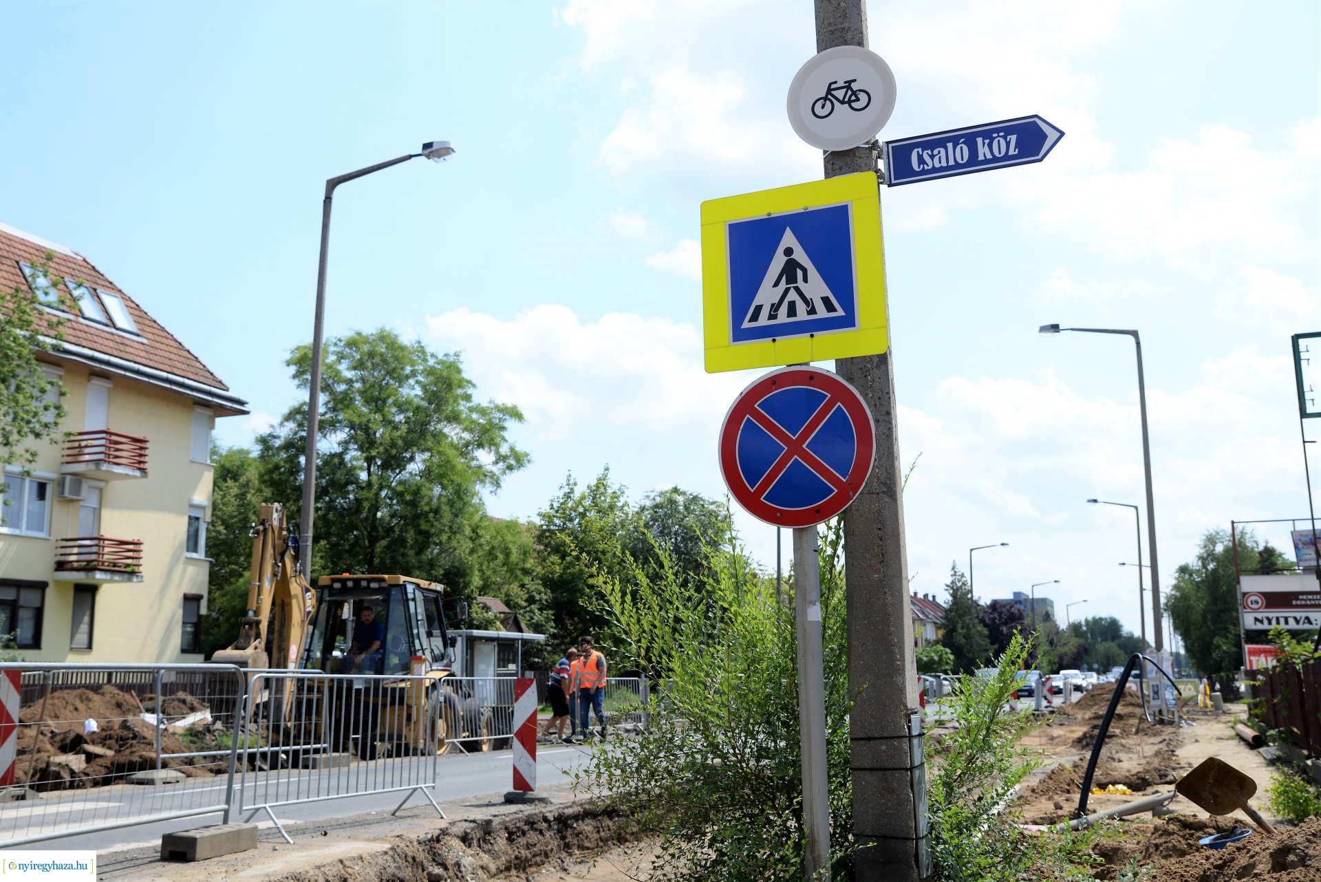 Csaló köz-Korányi Frigyes utca - körforgalom építés