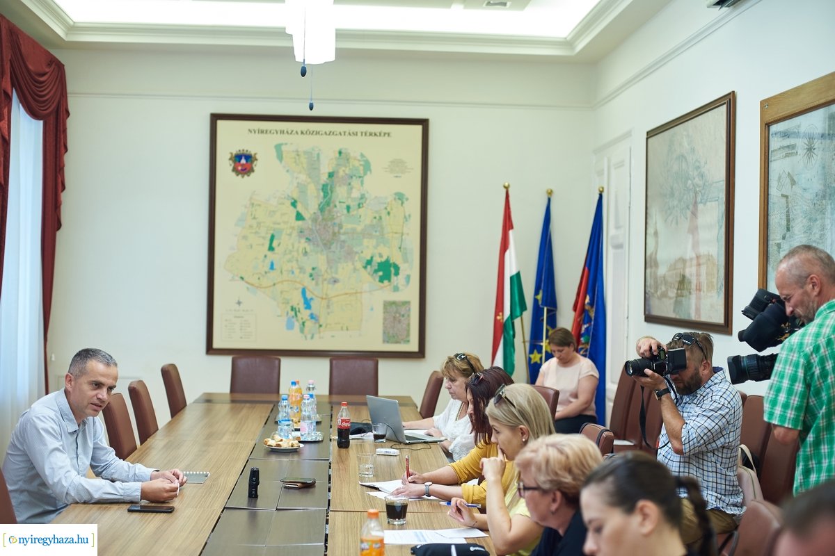 Csapadékvíz-elvezetési rendszer fejlesztése - sajtótájékoztató