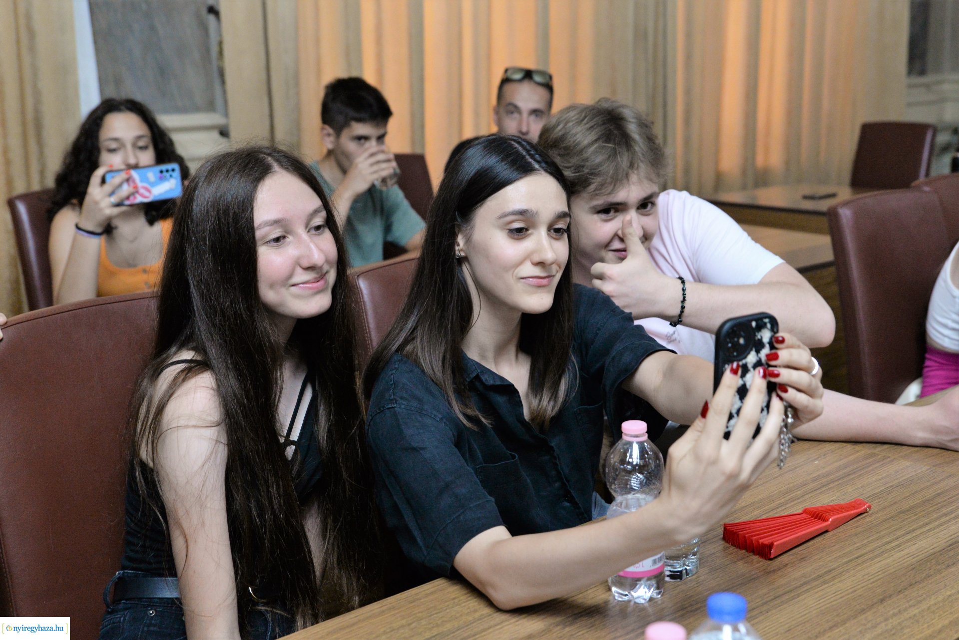 Cserediákok a Városházán 2023-08-28