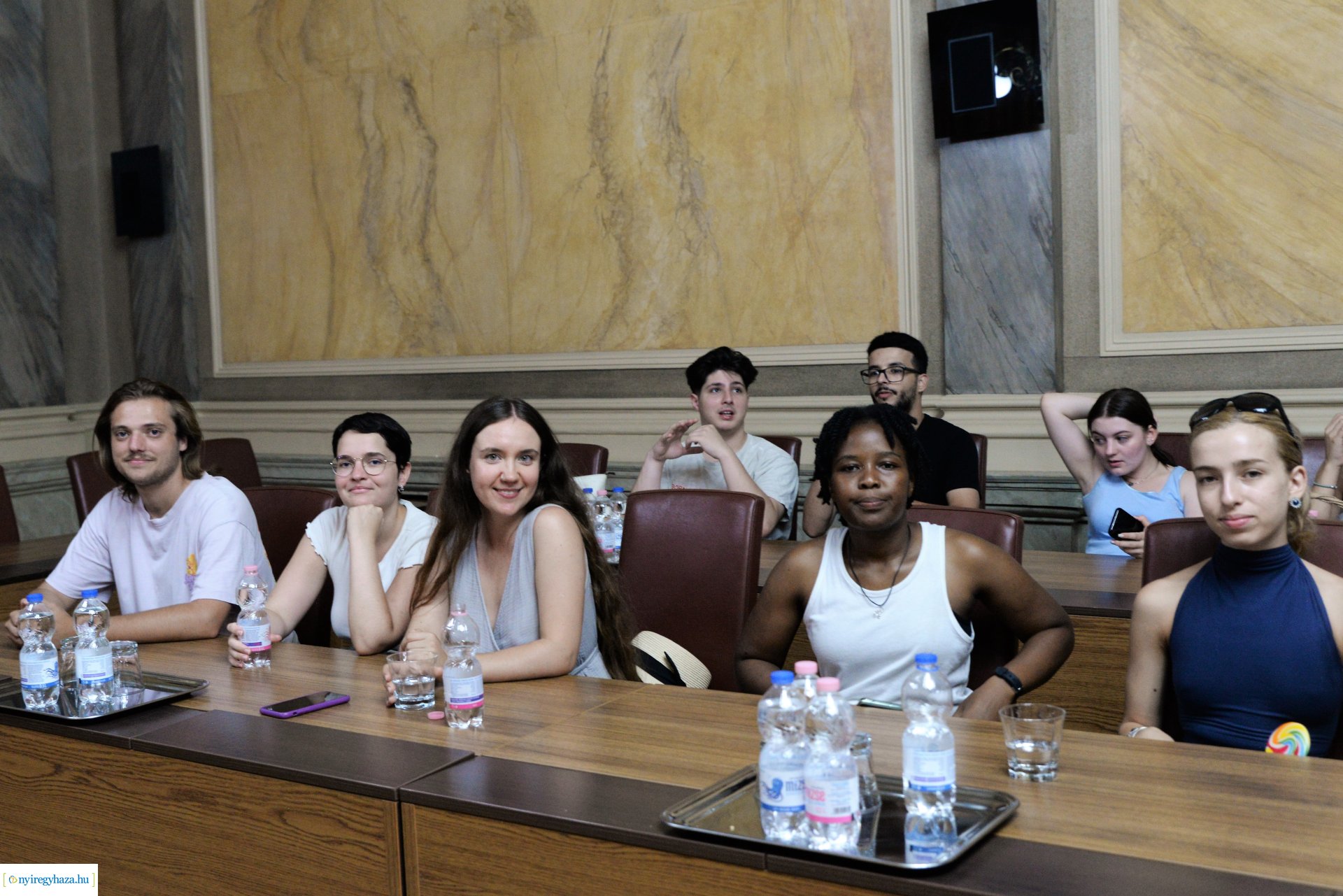 Cserediákok a Városházán 2023-08-28