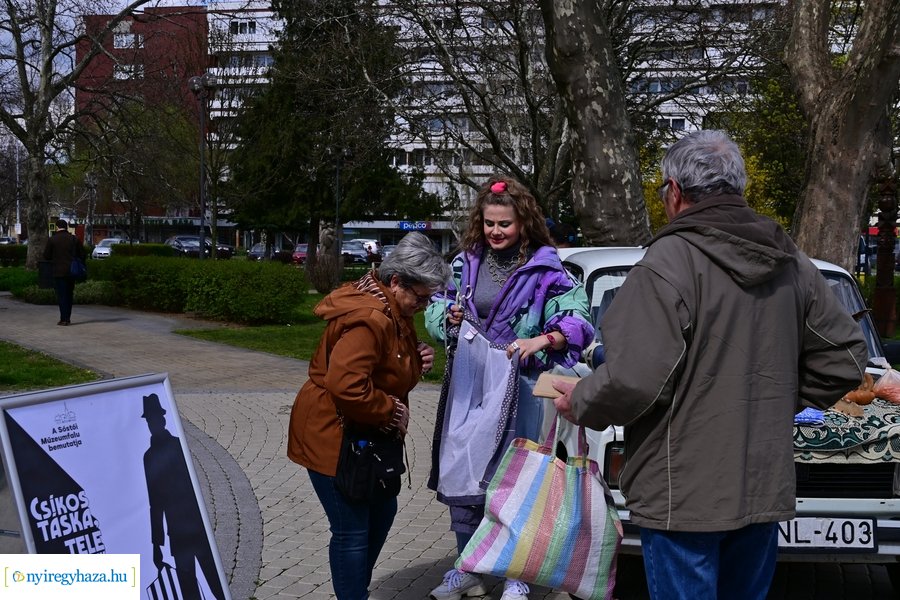 Csíkos táska 2024 promóció