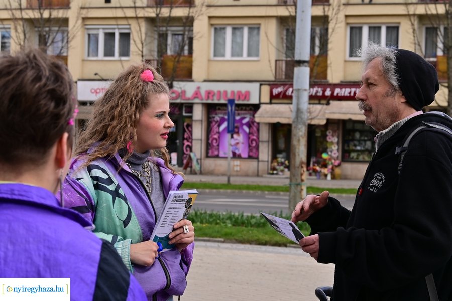 Csíkos táska 2024 promóció