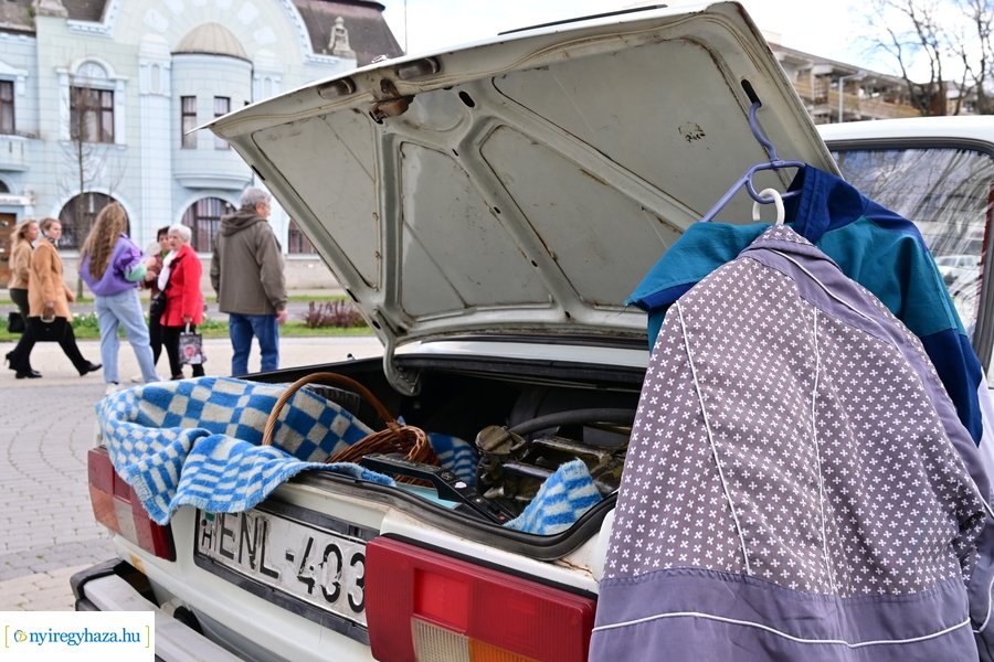 Csíkos táska 2024 promóció