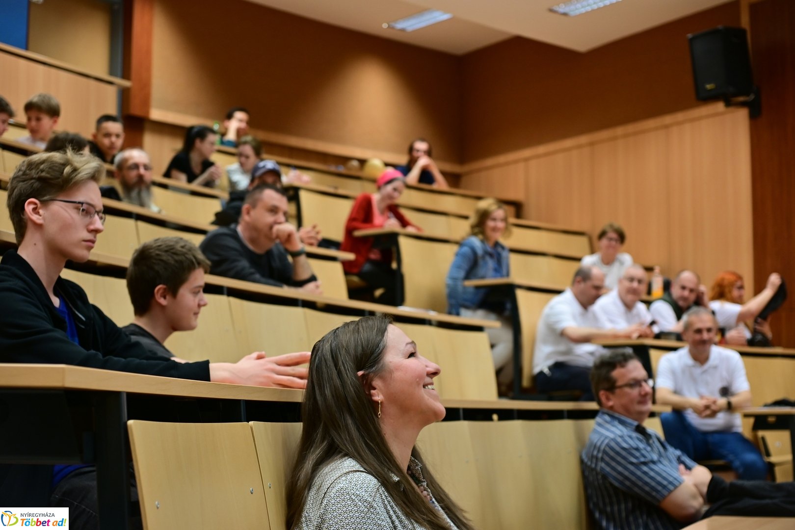 Csillagászok az egyetemen 2025 áprilisában