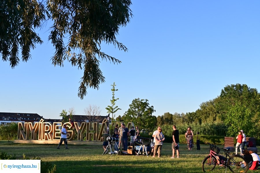 Csillagok alatt a Bujtoson