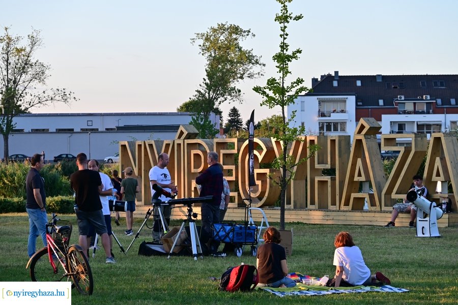 Csillagok alatt a Bujtoson